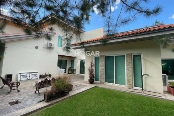 Residencia de lujo Zona campestre de Durango.